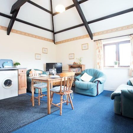 Sharlands Farm Holiday Cottages Bude Esterno foto