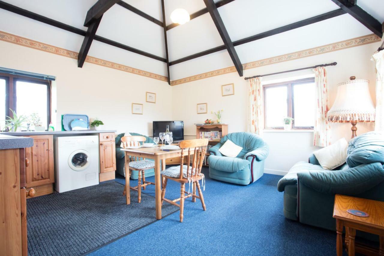 Sharlands Farm Holiday Cottages Bude Esterno foto